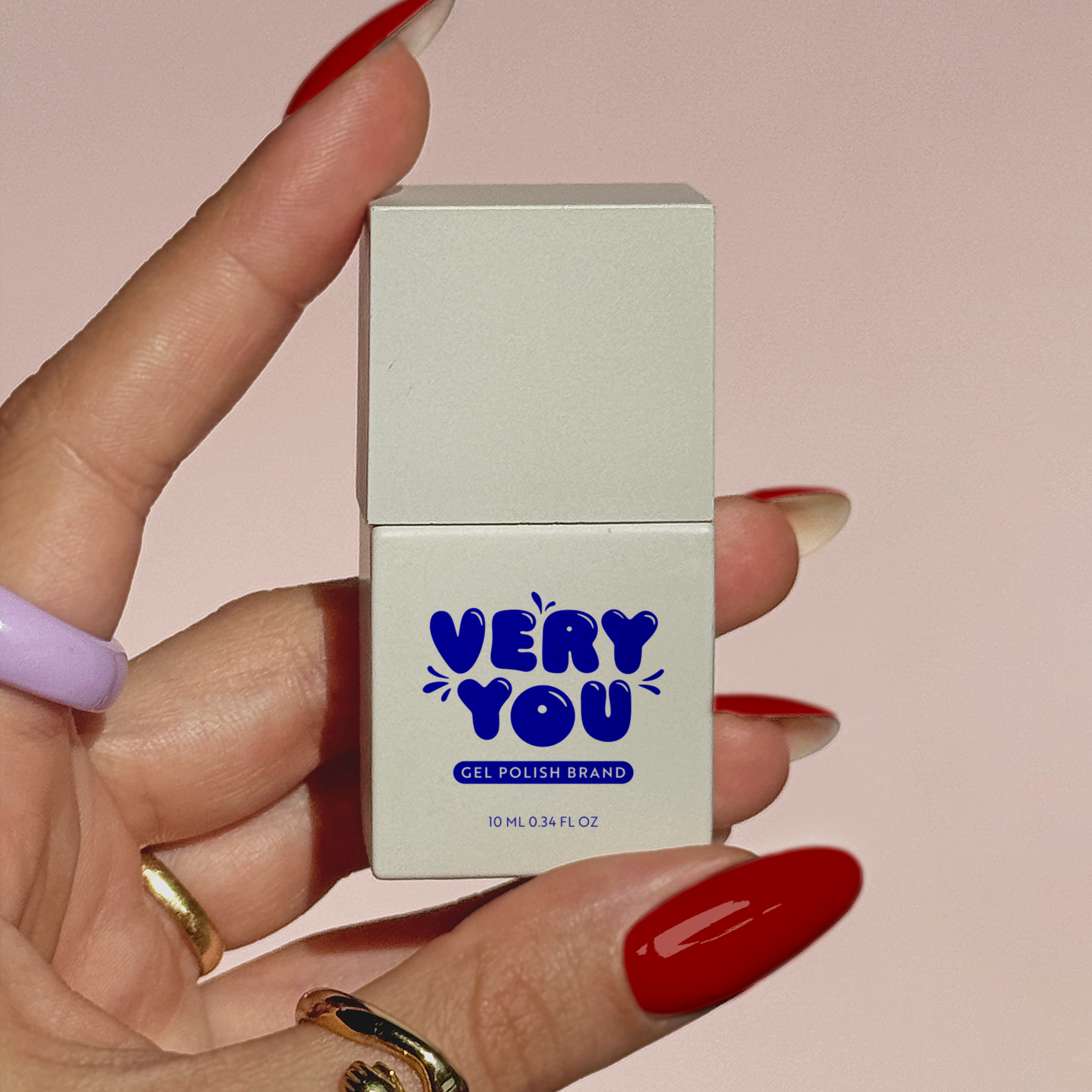 Lakier Hybrydowy She’s Powerful 031 | Ciemny Czerowny