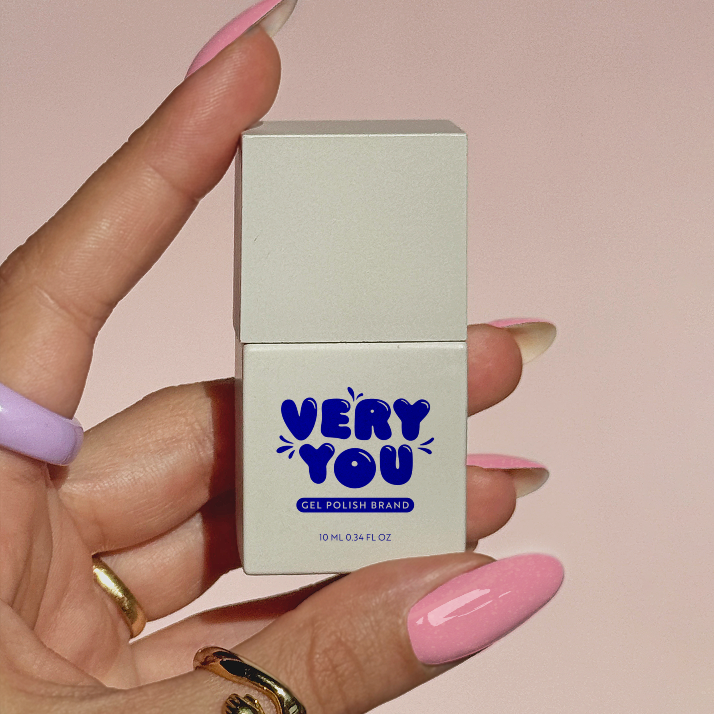 Very You Lakier Hybrydowy She’s Beautiful 036 | Pudrowy Róż z Drobinką | 10ml | HEMA Free