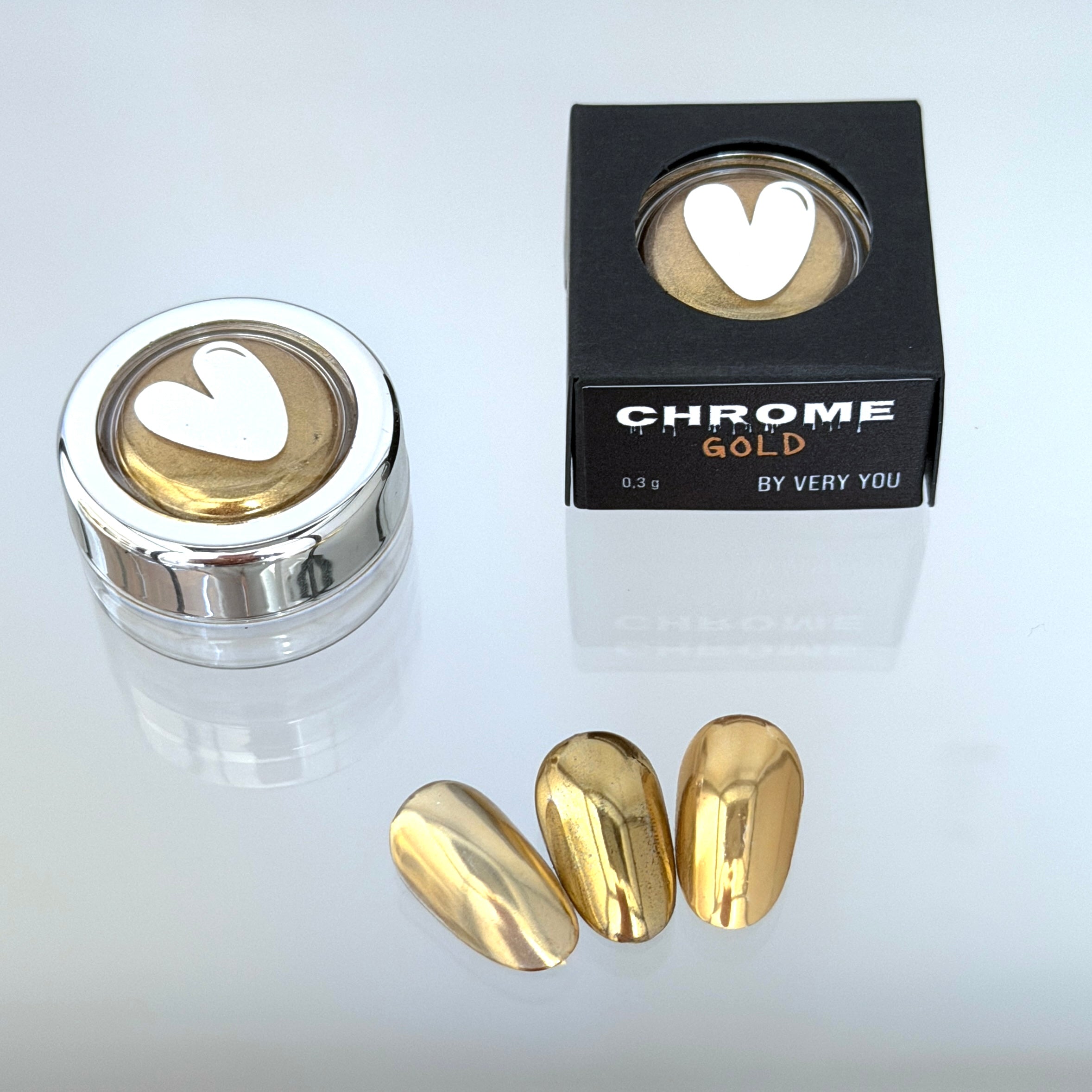 Chrome Gold pyłek metaliczny do paznokci veryyou - klasyczny odcień czystego złota do tworzenia efektów 3D i detali biżuteryjnych